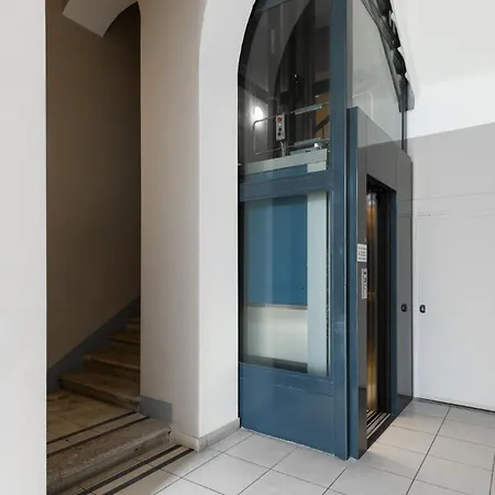 Luxury Con Free Park Apartment *