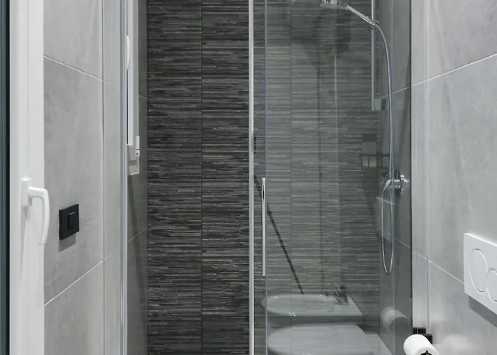 Luxury Con Free Park